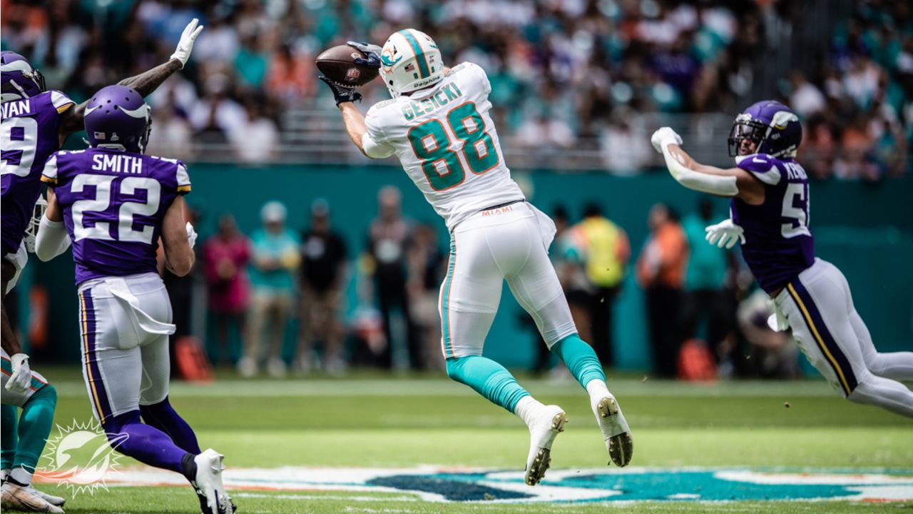 Vikings vs Dolphins: Best photos from Hard Rock Stadium