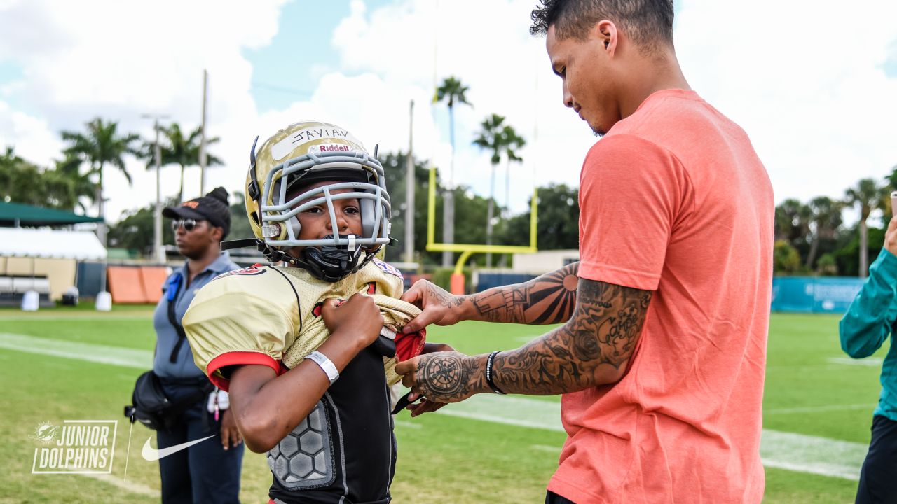 Dolphins Host 49ers and Bills of the Palm Beach Youth Football League at  Training Camp