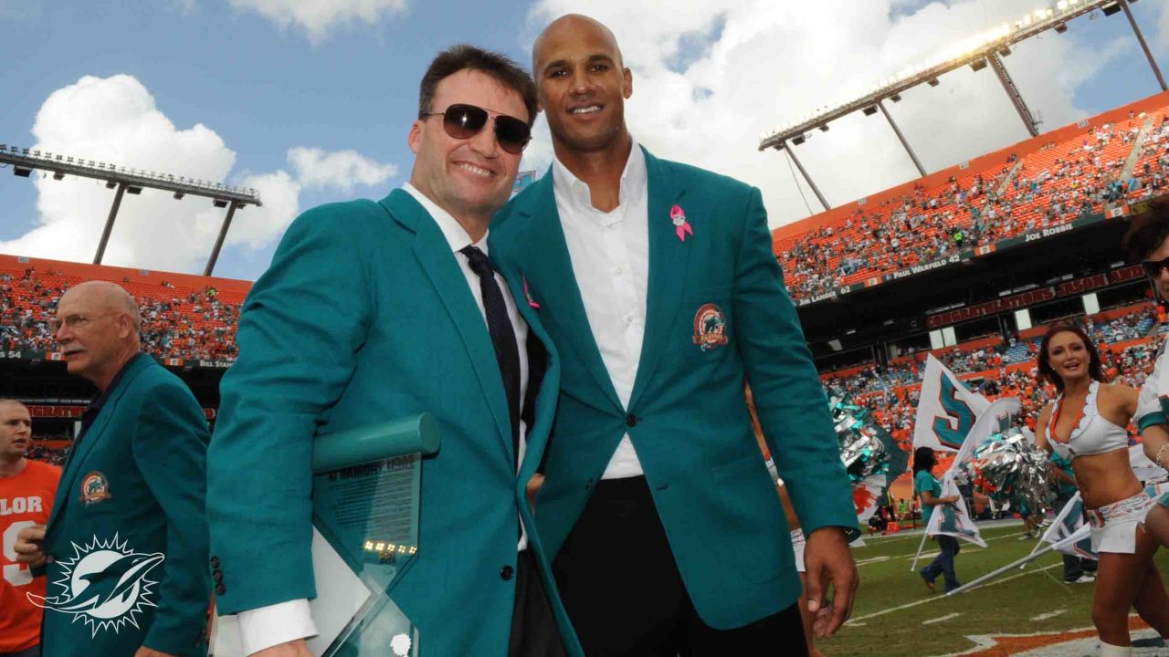 Miami Dolphins on X: We are so proud that Zach was and will forever be a Miami  Dolphin and a Pro Football Hall of Famer. @TomGarfinkel & Chris Grier  got a lot