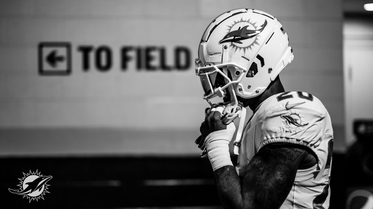 New England Patriots cornerback Justin Bethel (29) during the first half an  NFL football game against the Miami Dolphins, Sunday, Sept. 12, 2021, in  Foxborough, Mass. (AP Photo/Stew Milne Stock Photo - Alamy