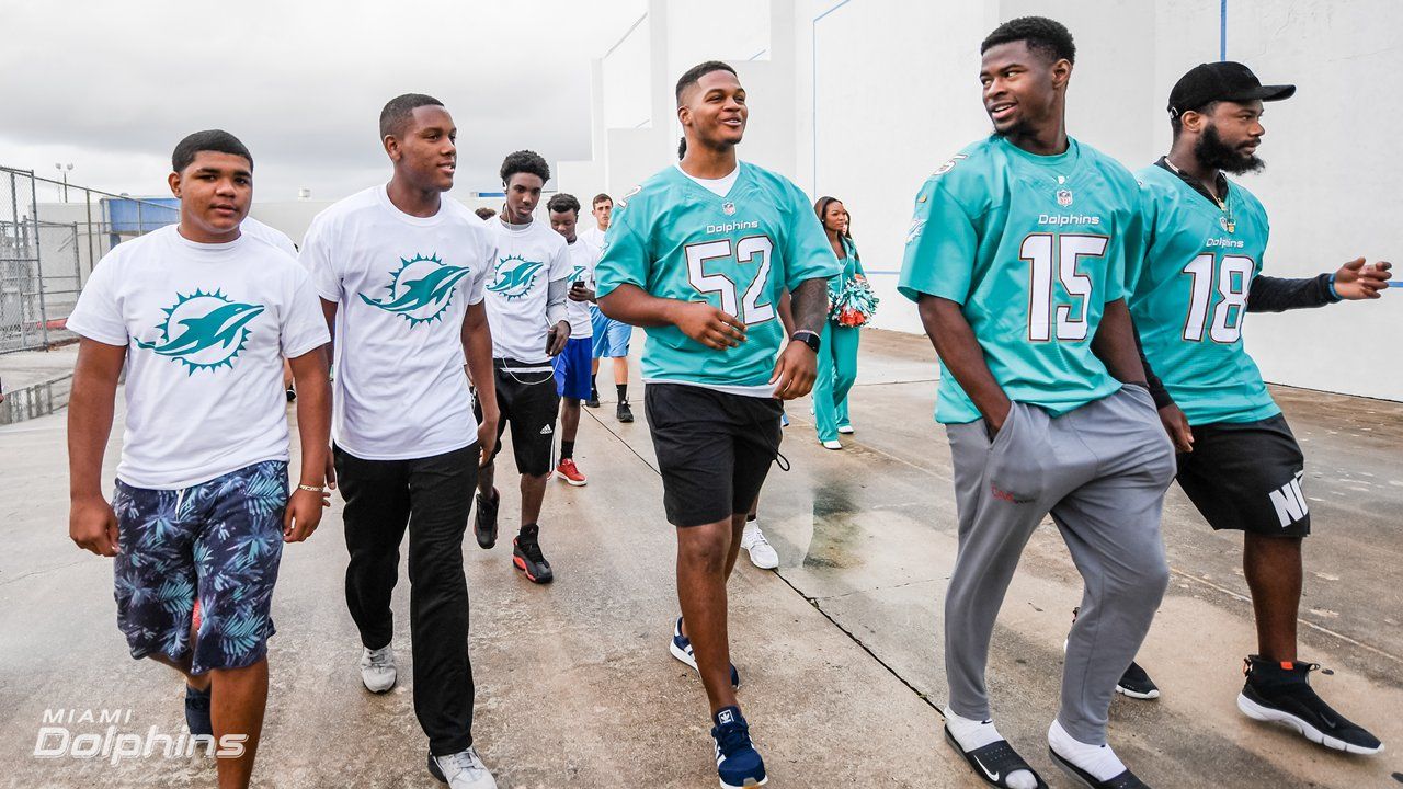 Miami Dolphins Surprise Hollywood Hills High School Football Team