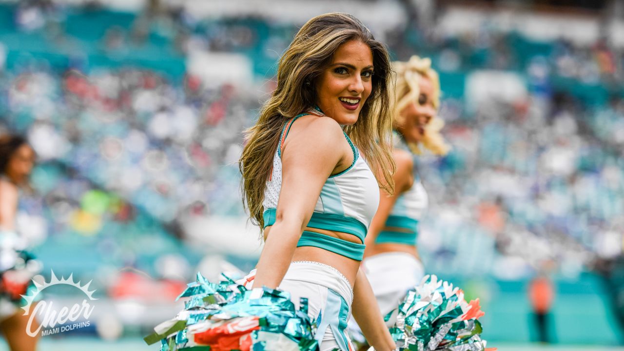 PHOTOS: Dolphins Cheer  Bills vs. Dolphins - Week 2