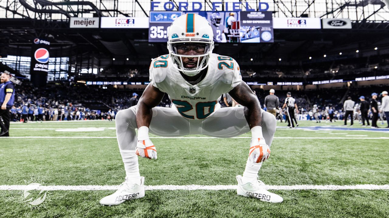 Detroit Lions offense huddles up against the Miami Dolphins during an NFL football  game, Sunday, Oct. 30, 2022, in Detroit. (AP Photo/Rick Osentoski Stock  Photo - Alamy