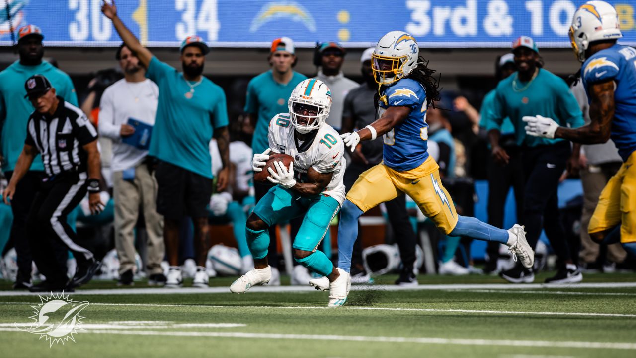 Miami Dolphins at Los Angeles Chargers: Top 25