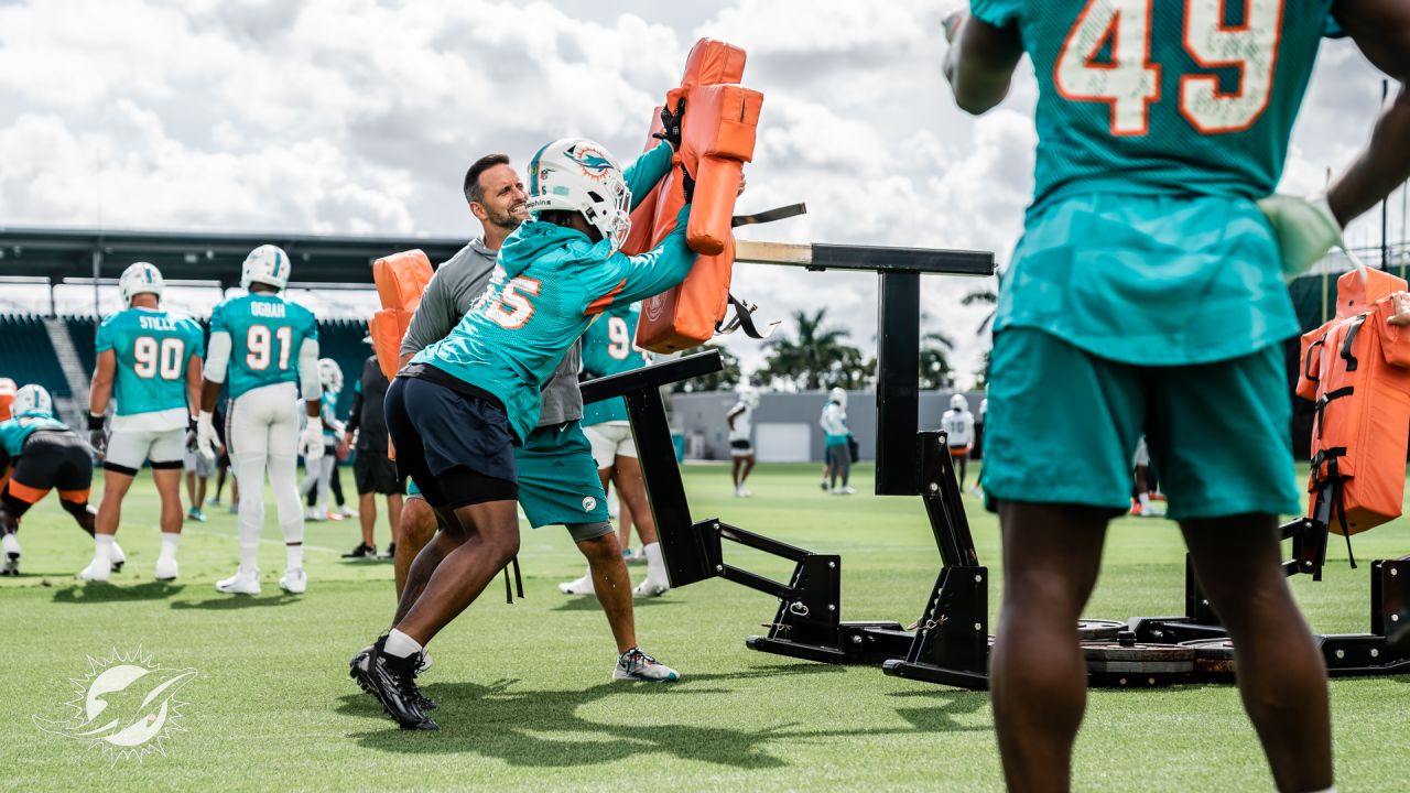 PHOTOS: 2022 Miami Dolphins Practice - November 2