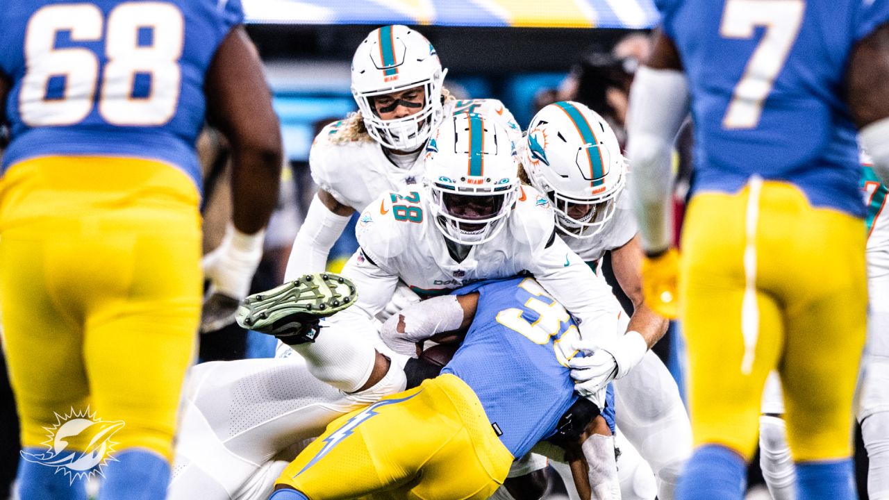 Photo Gallery: Dolphins v. Chargers, Sunday, December 11, 2022