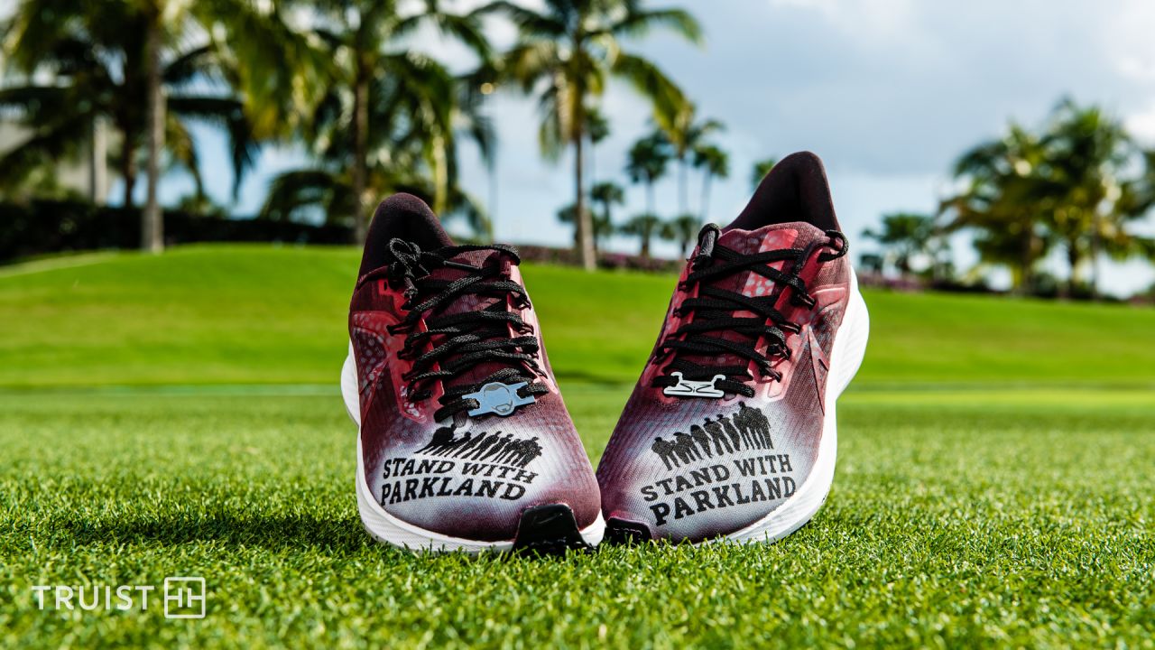 Miami Dolphins safety Brandon Jones shows off amazing pair of customized  cleats - Dolphin Nation