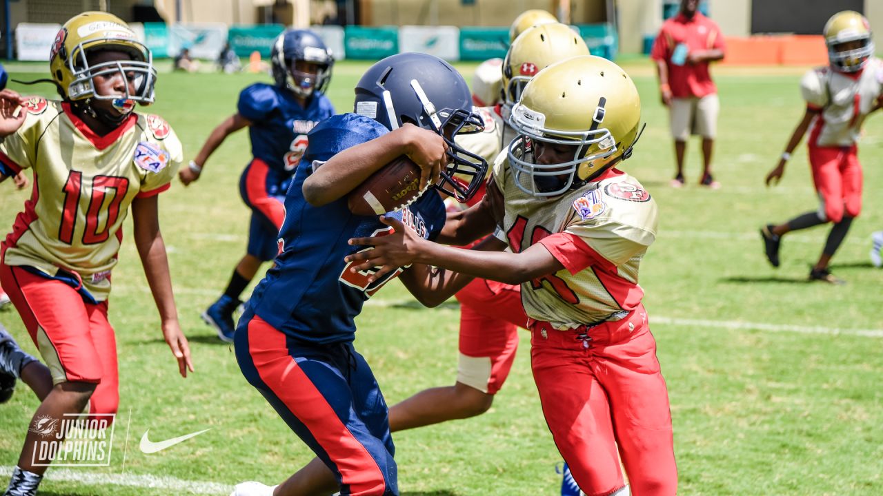 Dolphins Host 49ers and Bills of the Palm Beach Youth Football League at  Training Camp