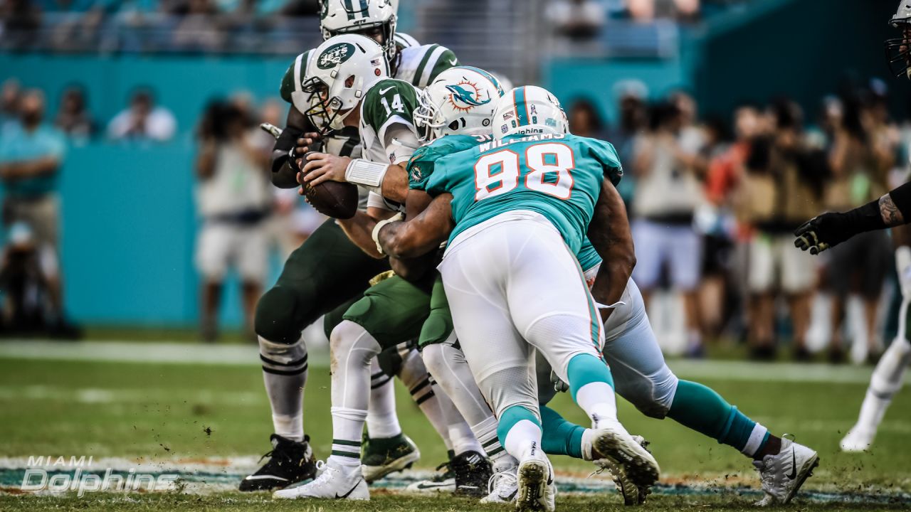 Game Gallery, Jets at Dolphins