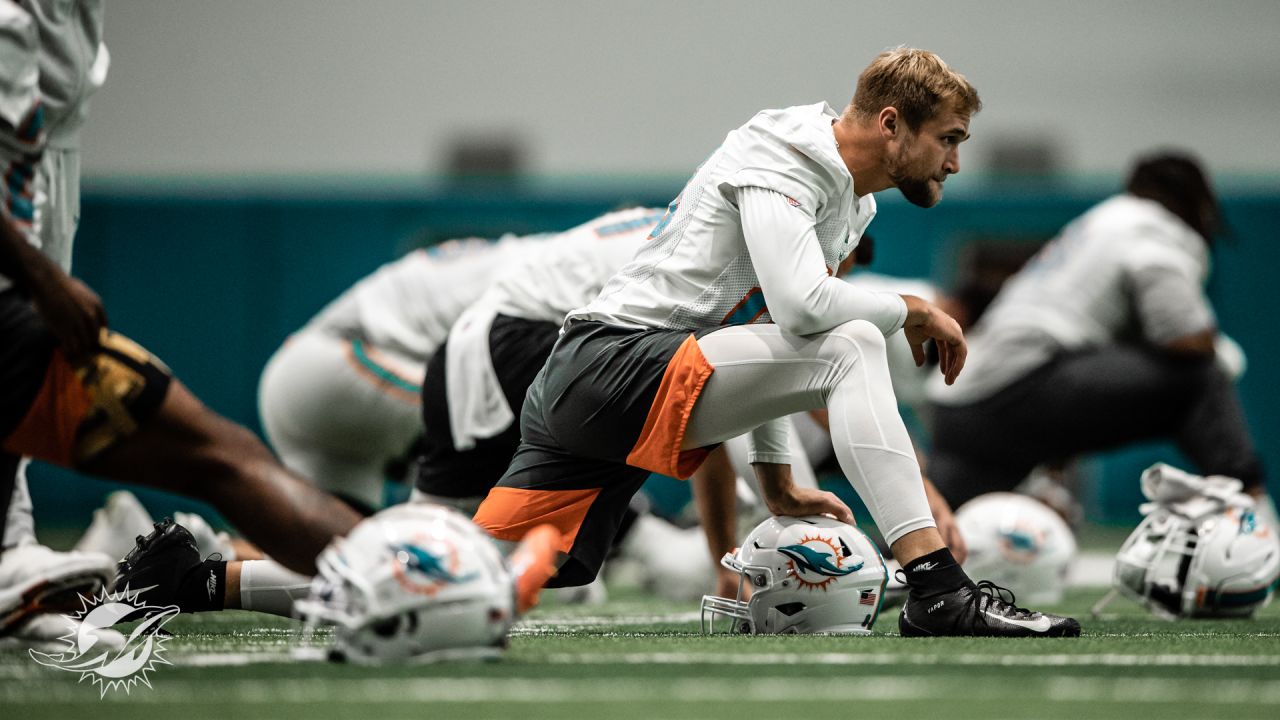 PHOTOS: 2022 Miami Dolphins Practice - November 2