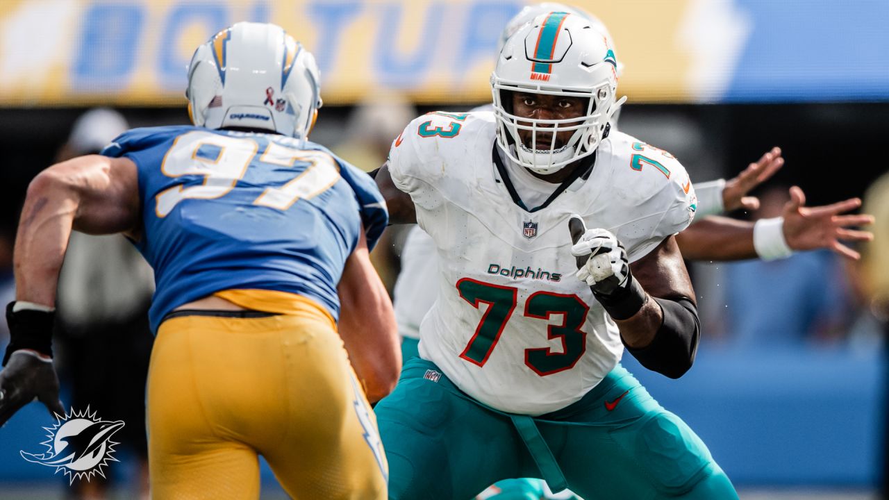 Miami Dolphins at Los Angeles Chargers: Top 25