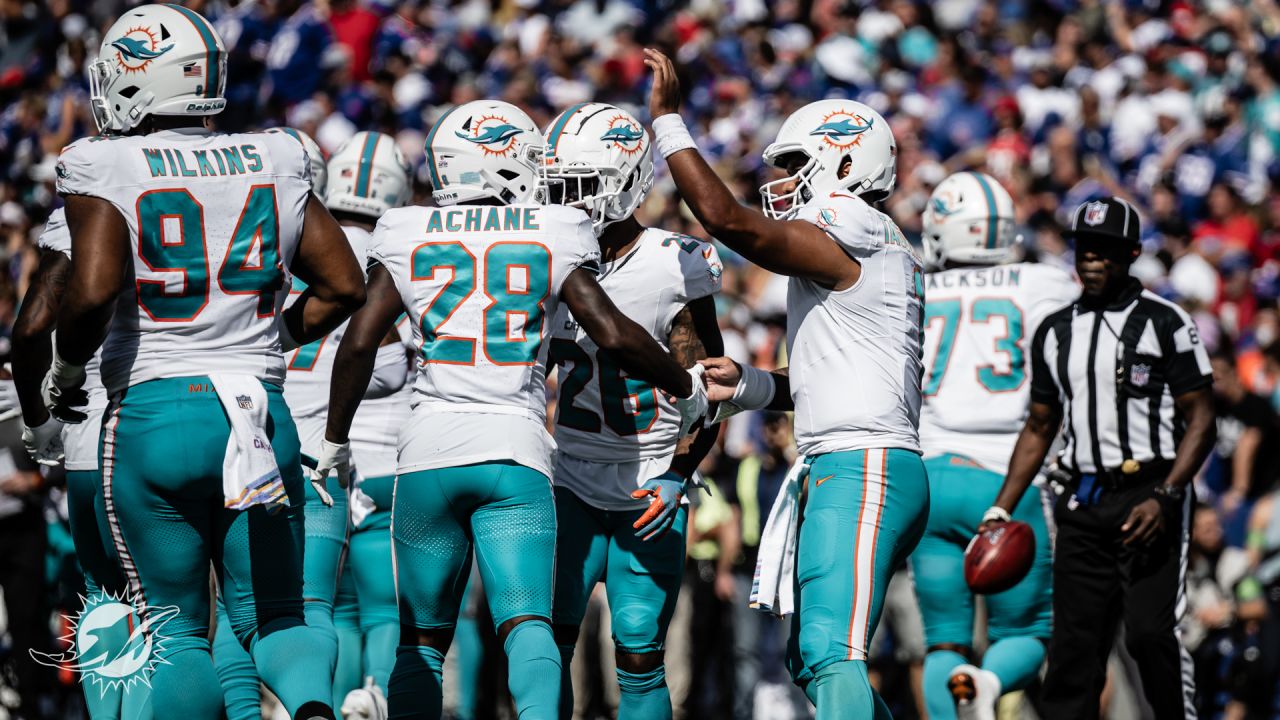 Miami Dolphins at Buffalo Bills Gameday Photos