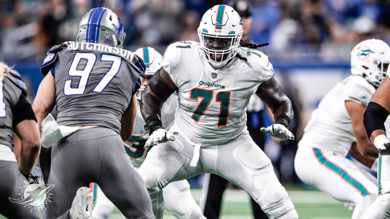 Detroit Lions offense huddles up against the Miami Dolphins during an NFL football  game, Sunday, Oct. 30, 2022, in Detroit. (AP Photo/Rick Osentoski Stock  Photo - Alamy