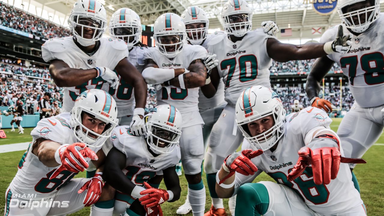 Photo Gallery: Raiders at Dolphins