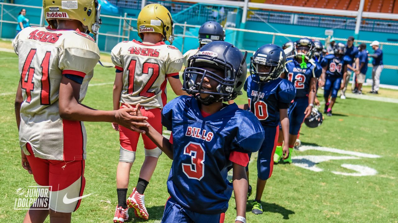 Dolphins Host 49ers and Bills of the Palm Beach Youth Football League at  Training Camp