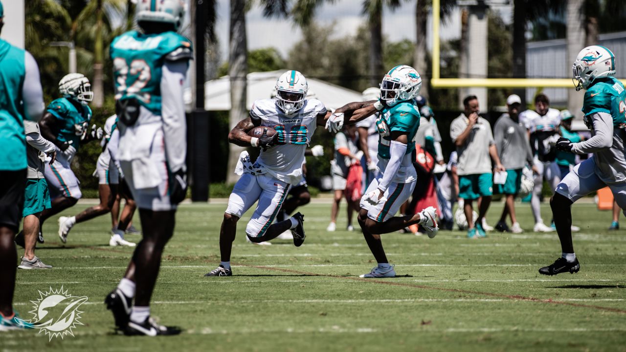 Miami Dolphins wide receiver Erik Ezukanma (18) does drills during