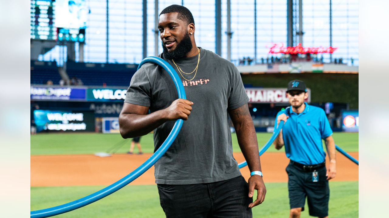 PHOTOS: 2022 Dolphins Offensive Line at the Miami Marlins