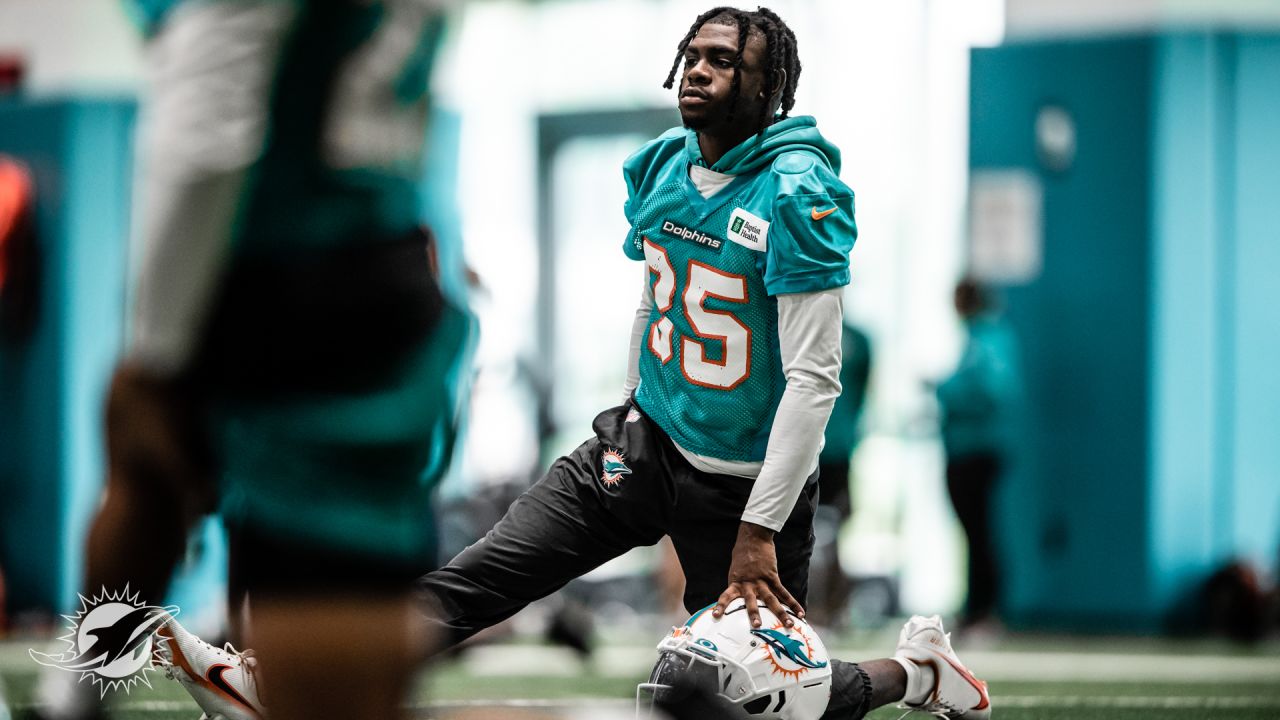 PHOTOS: 2022 Miami Dolphins Practice - November 9