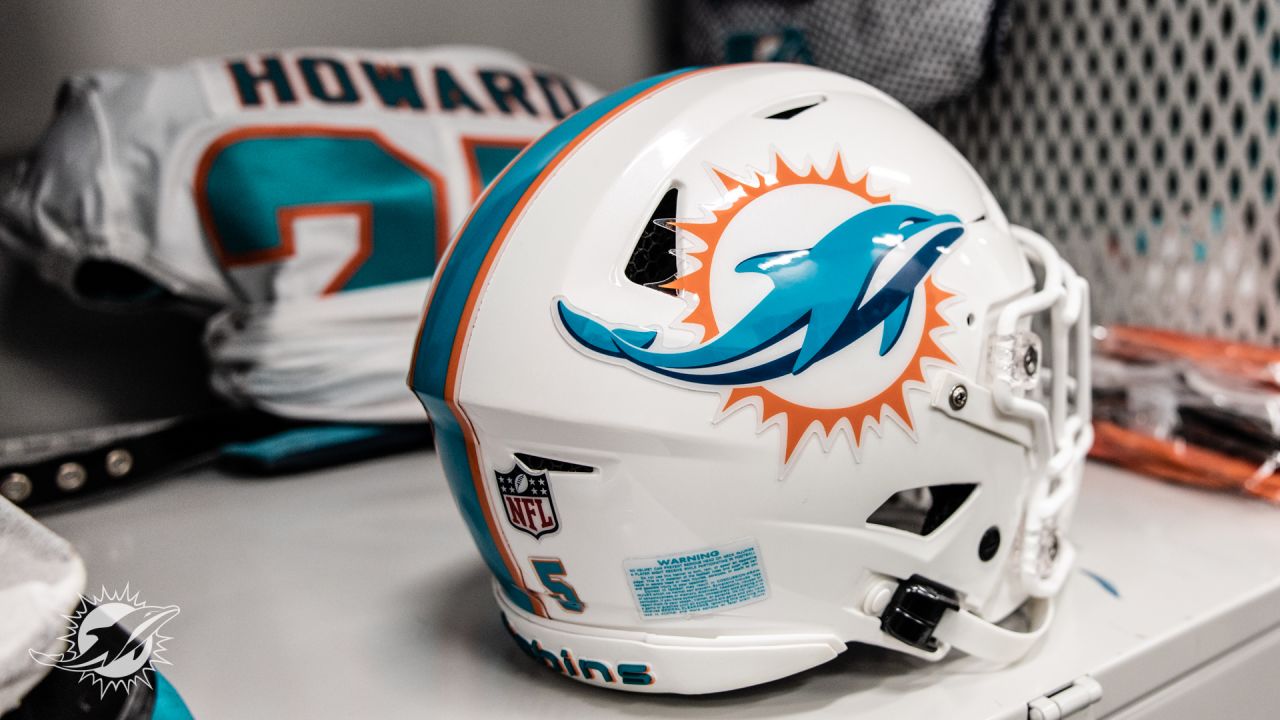 Miami Dolphins vs Los Angeles Chargers! for Sale in Anaheim, CA - OfferUp