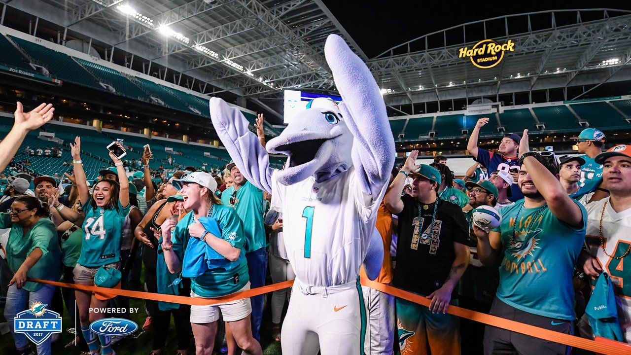 Dolphins Archivos - The Fan Town