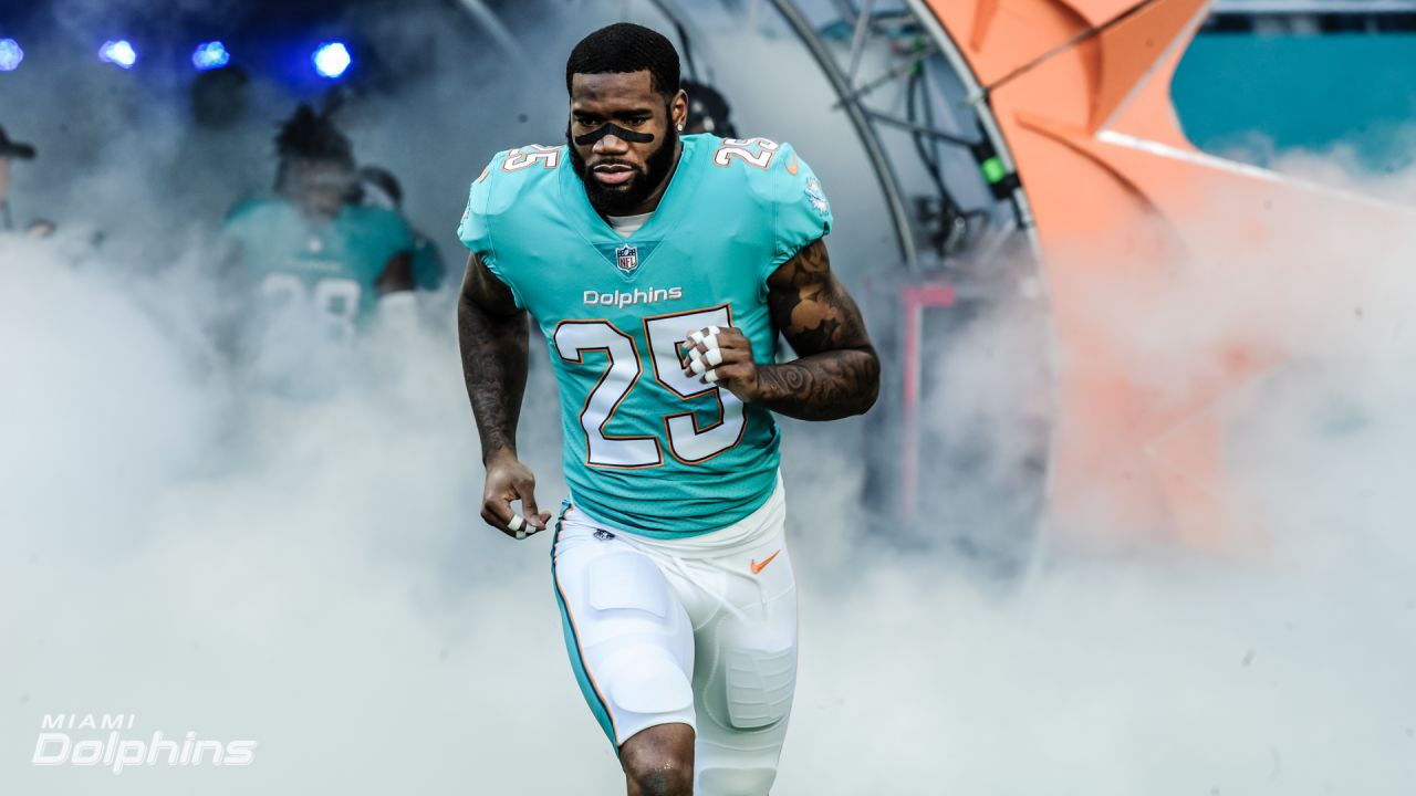 Xavien howard hi-res stock photography and images - Alamy