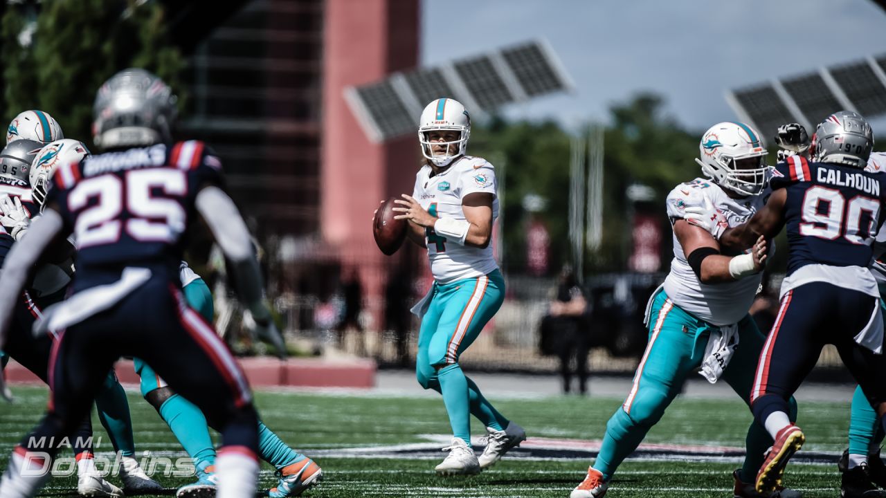 Photo Gallery: Dolphins at Patriots Full Game Photos