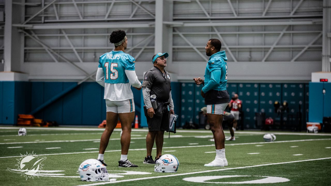 PHOTOS: 2022 Miami Dolphins Practice - November 2