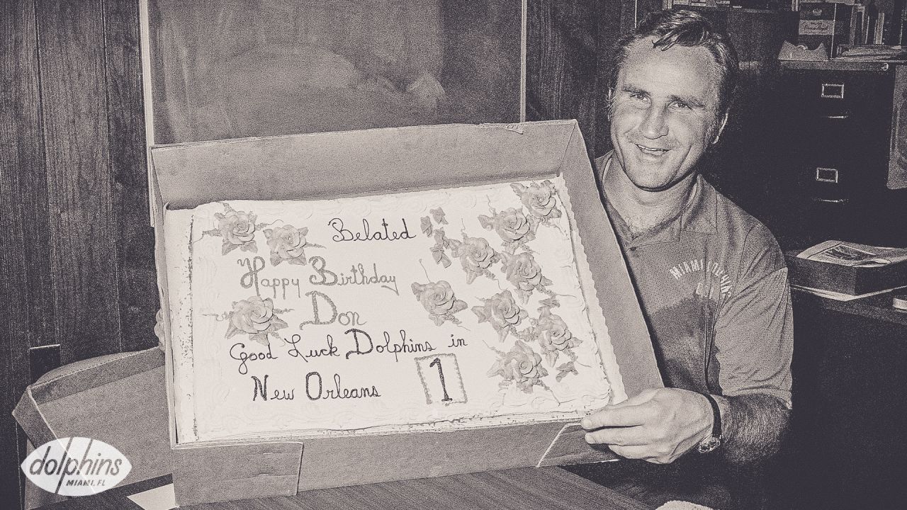 Obama to belatedly honor undefeated 1972 Miami Dolphins – The