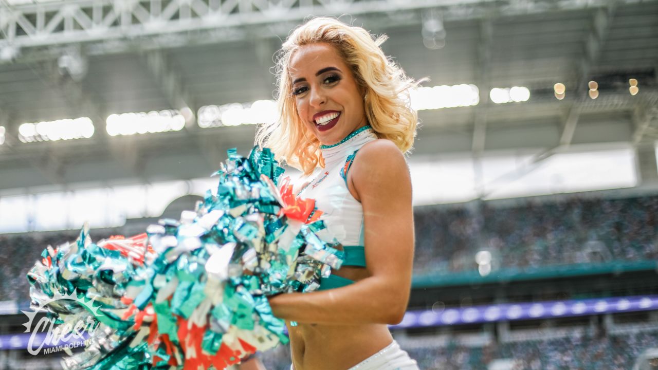 PHOTOS: Dolphins Cheer  Bills vs. Dolphins - Week 2