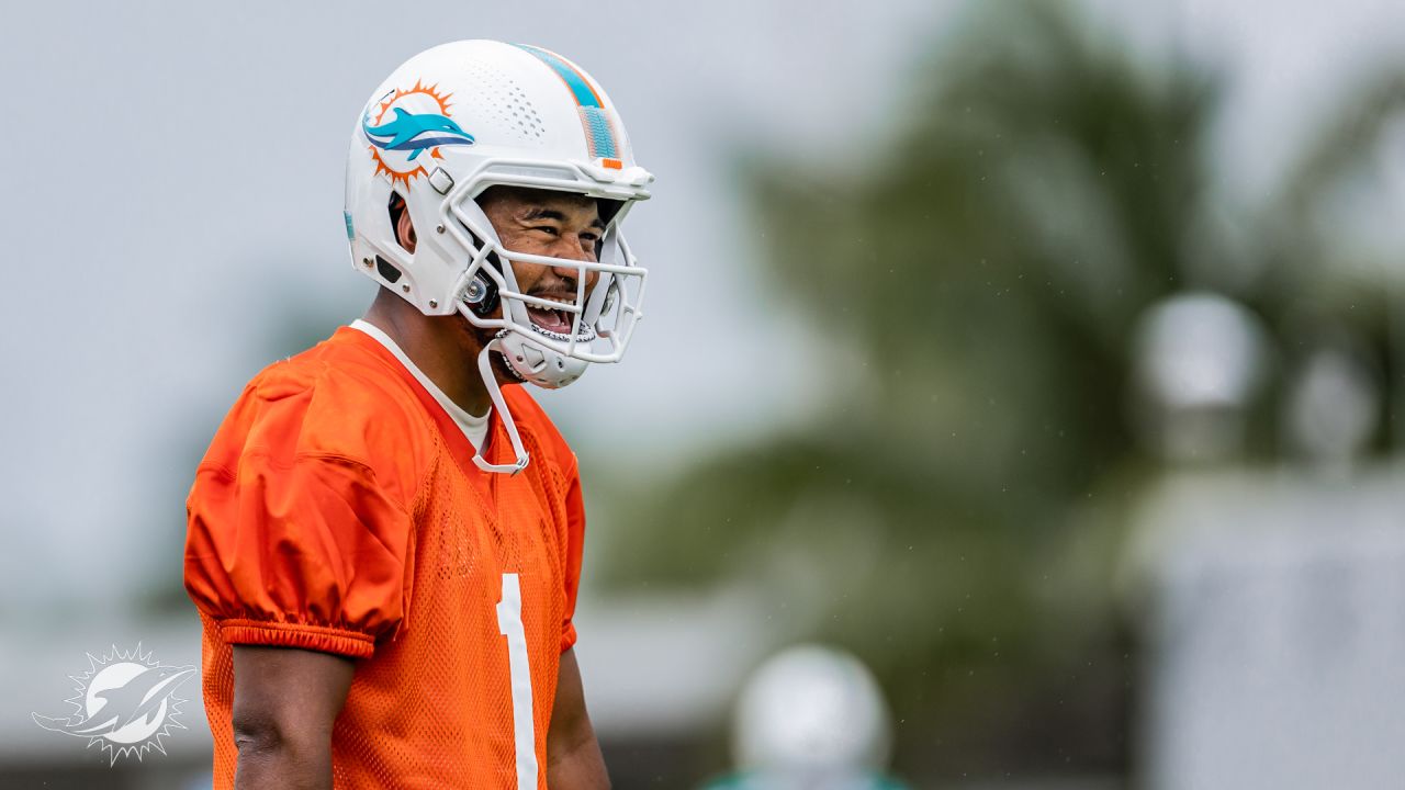 Miami Dolphins hold first day of minicamp. #nfl #dolphins #tua