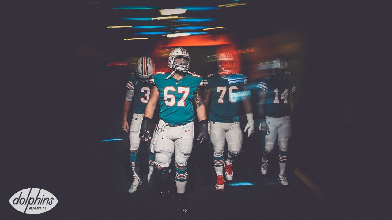 Dolphins vs. Eagles, Arrival Photo Gallery