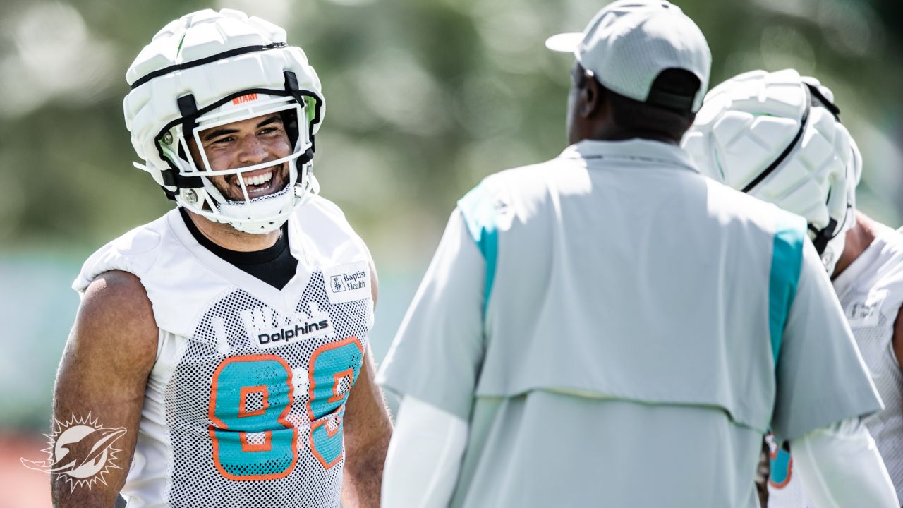 Miami Dolphins tight end Julian Hill (89) reacts to the play