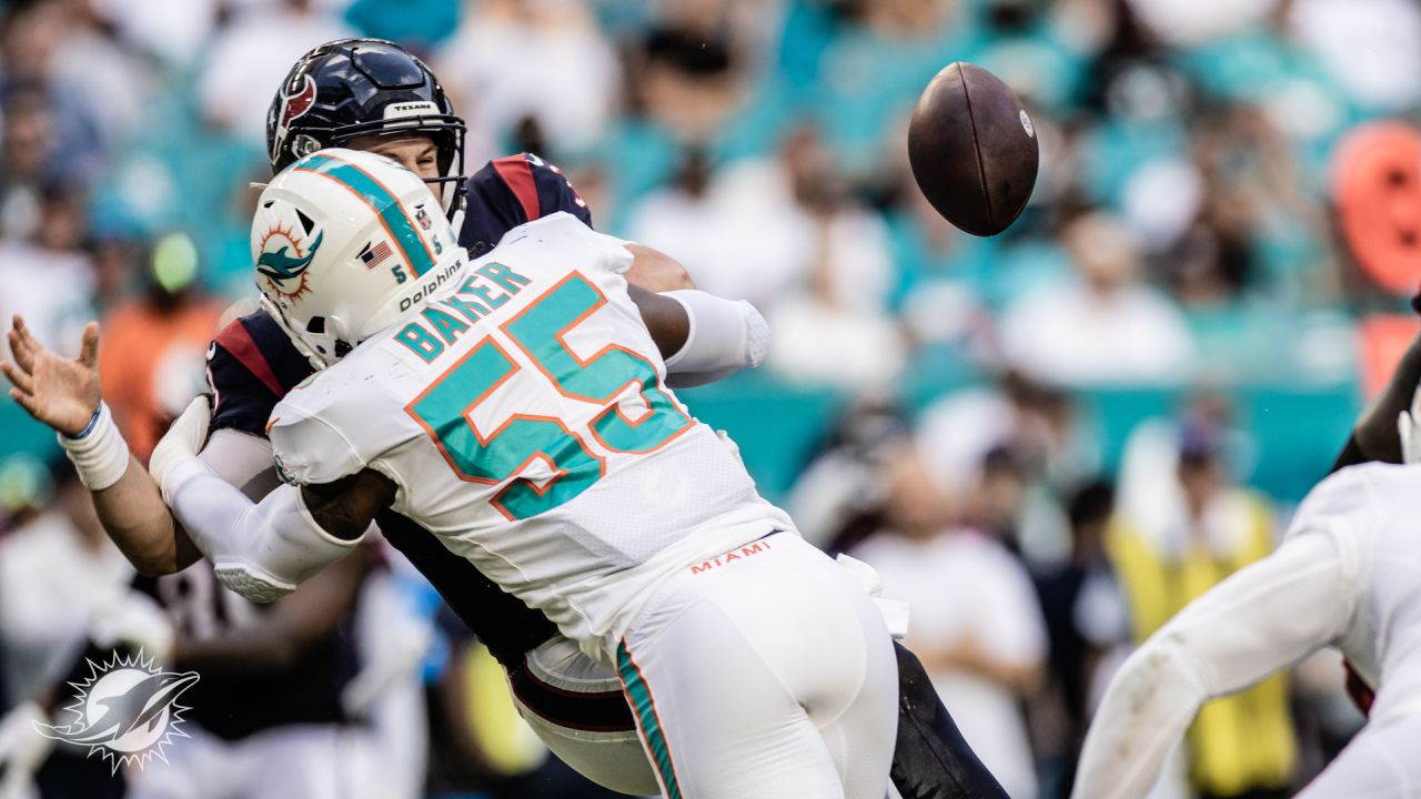 Best photos from Dolphins' Week 12 win over Texans