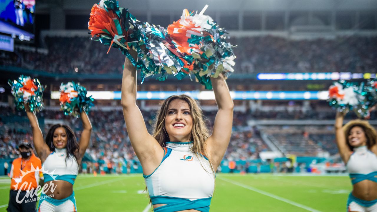 PHOTOS: Dolphins Cheer  Ravens vs. Dolphins - Week 10