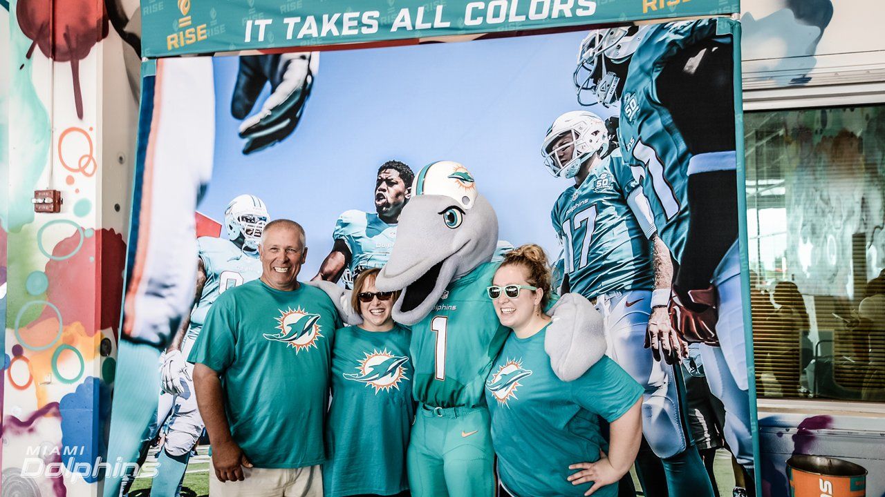 DOLPHINS DARKROOM: Dolphins And RISE Tailgate Party