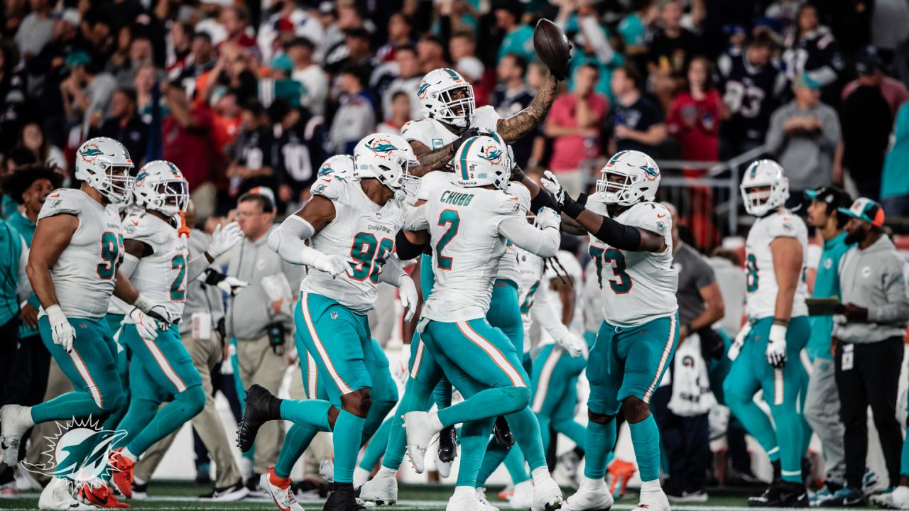 Miami Dolphins cornerback Xavien Howard (25) celebrates