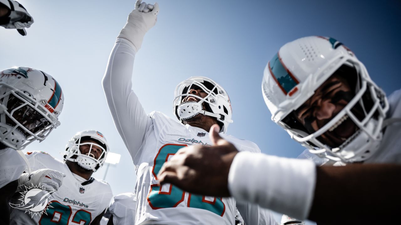 Miami Dolphins at Buffalo Bills Gameday Photos