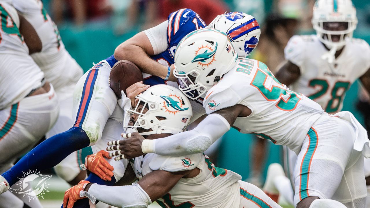 PHOTOS: Top 25 - Buffalo Bills vs Miami Dolphins