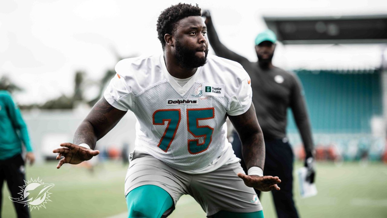 2022 Dolphins positional preview: The offensive line is much-improved