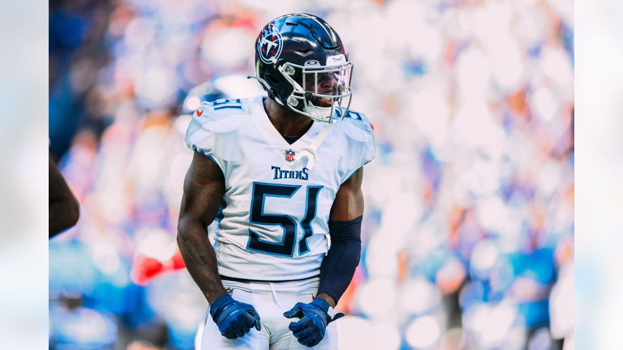 Tennessee Titans linebacker David Long Jr. (51) before an NFL