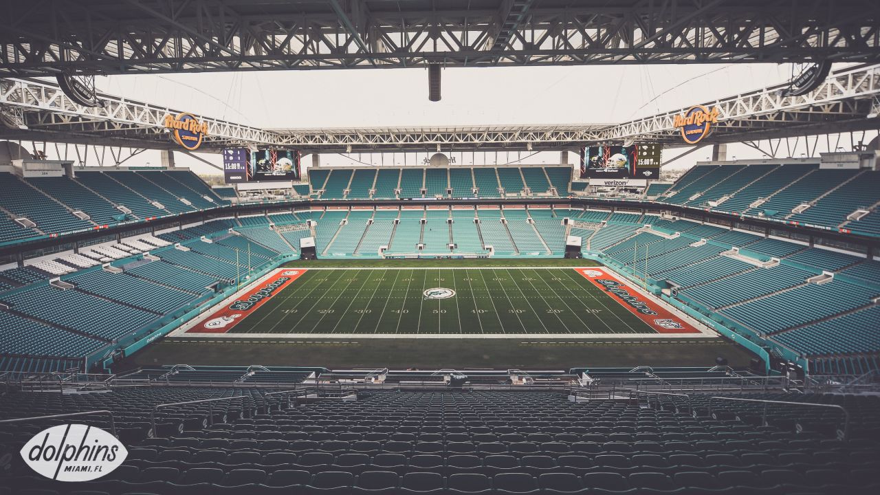 Miami Dolphins paint their field in throwback design for throwback