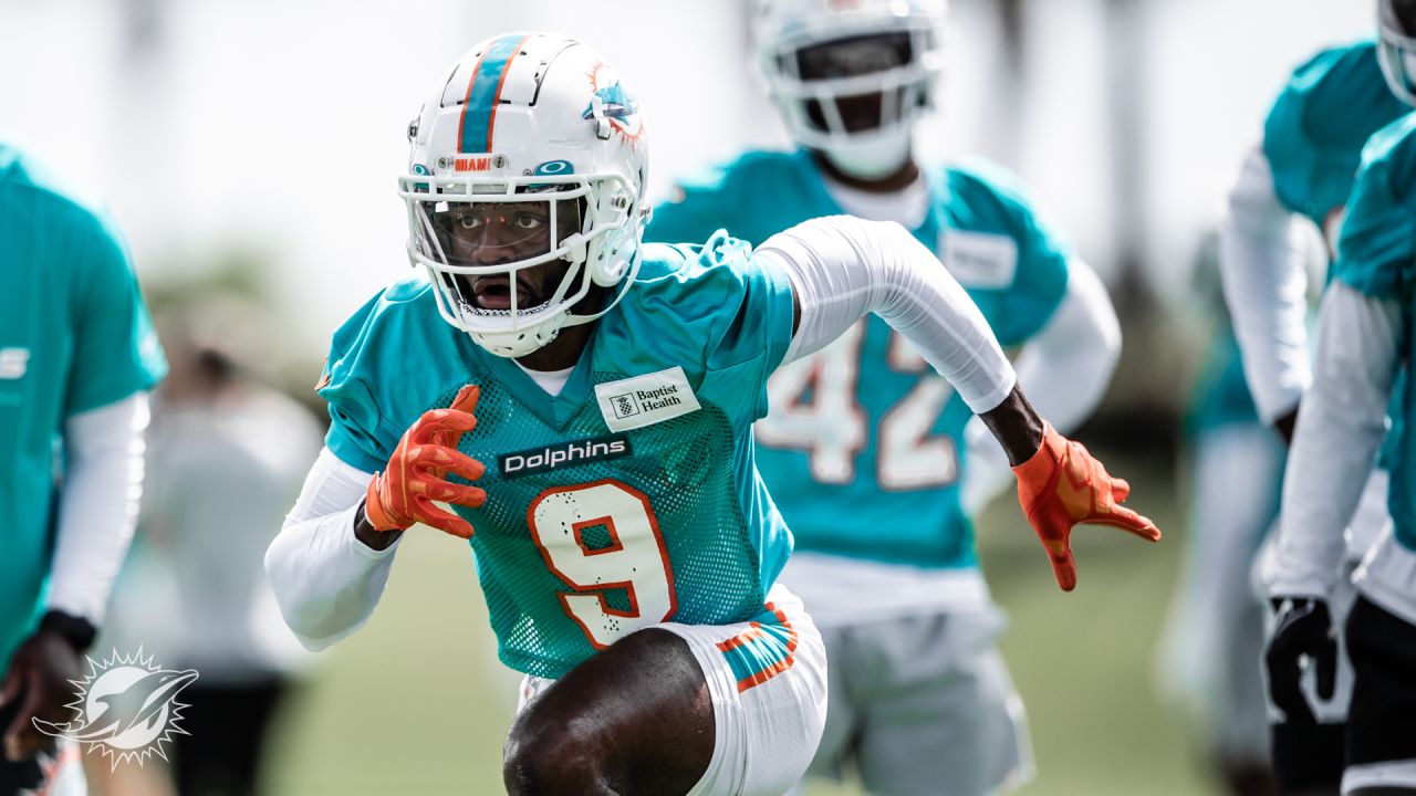 Miami Dolphins tight end Julian Hill does drills during practice at the NFL  football team's training facility, Thursday, July 27, 2023, in Miami  Gardens, Fla. (AP Photo/Lynne Sladky Stock Photo - Alamy