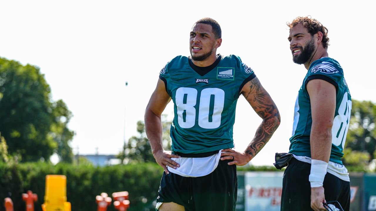 Philadelphia Eagles running back Kenneth Gainwell looks on during practice  at NFL football training camp, Thursday, July 29, 2021, in Philadelphia.  (AP Photo/Chris Szagola Stock Photo - Alamy