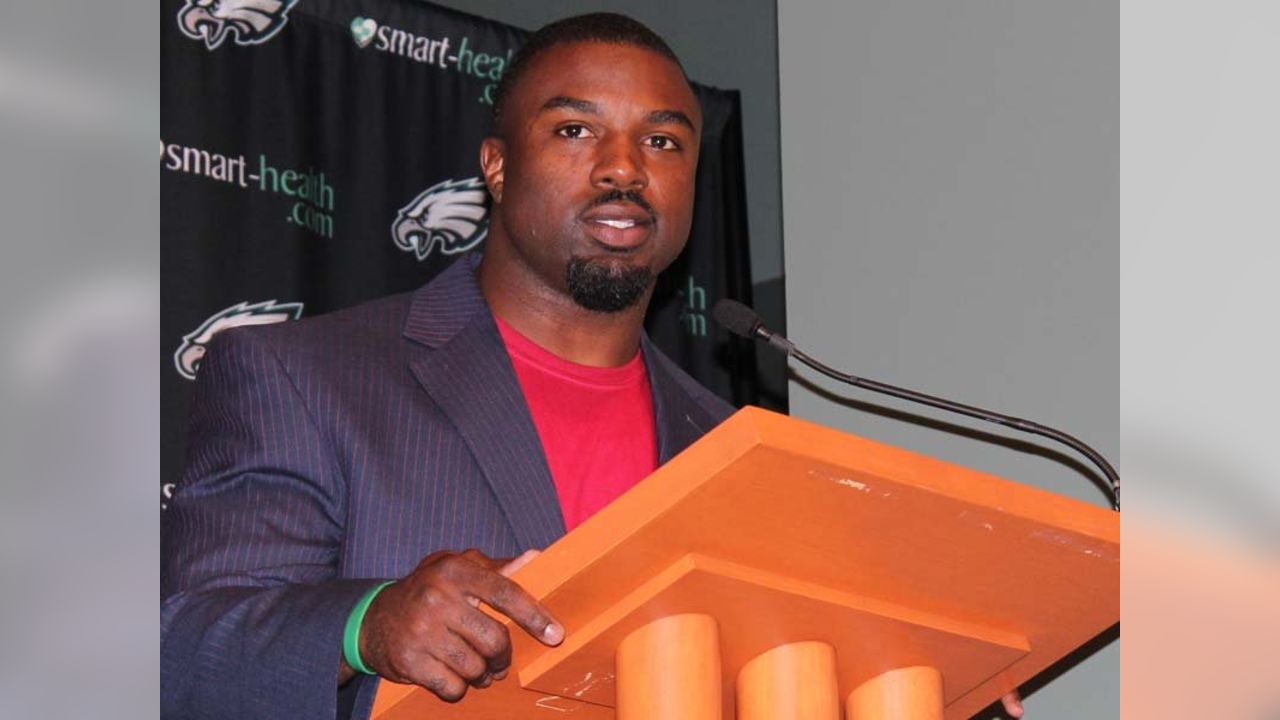 Former Eagles RB Brian Westbrook's Son Interrupts TV Interview