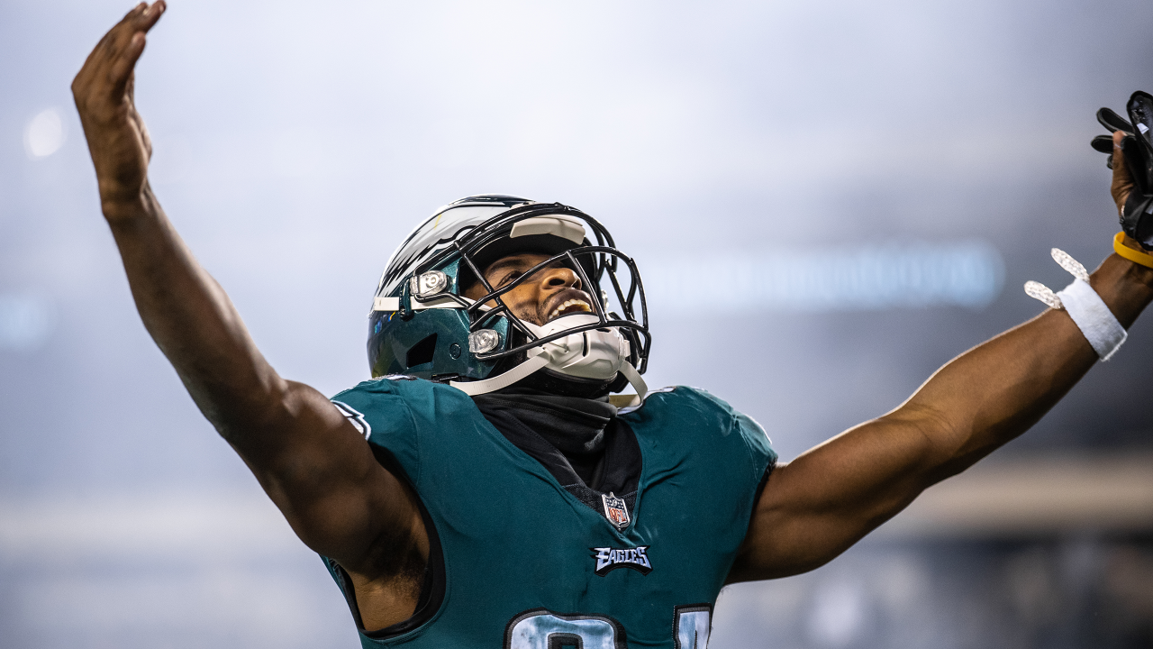 Philadelphia Eagles wide receiver Deon Cain (85) waves as he runs onto the  field before an NFL football game against the Miami Dolphins, Saturday,  Aug. 27, 2022, in Miami Gardens, Fla. (AP