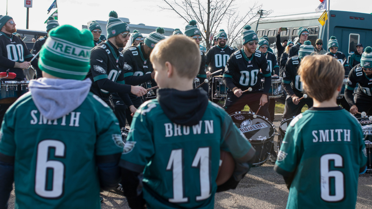 Eagles-Titans final score: Jalen Hurts shines as Philadelphia bullies  Tennessee, 35 to 10 - Bleeding Green Nation