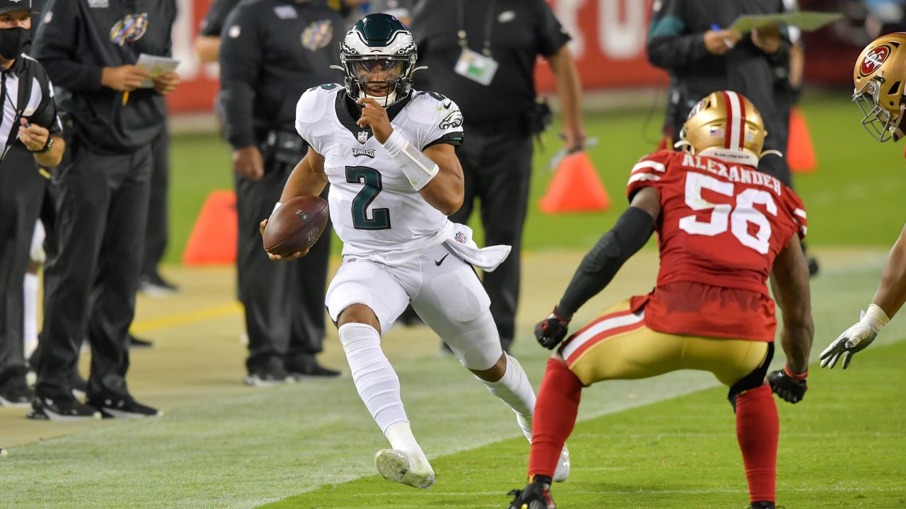 Nick Mullens' giveaways helps Eagles pick up at 25-20 win over San  Francisco