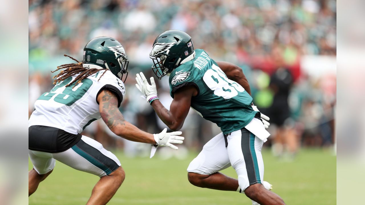 Ex-Eagles Nelson Agholor, Jalen Mills happy with Patriots, green hair