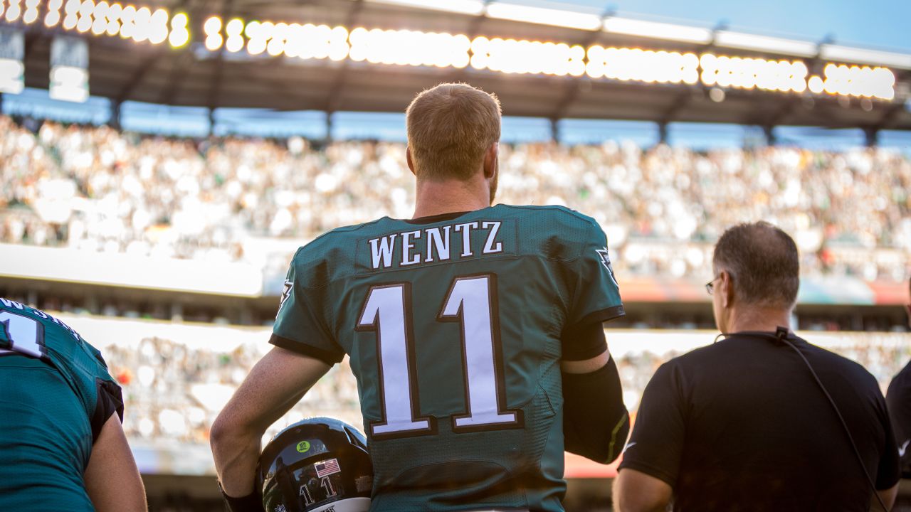 Carson Wentz #11 Philadelphia Eagles Jersey player shirt