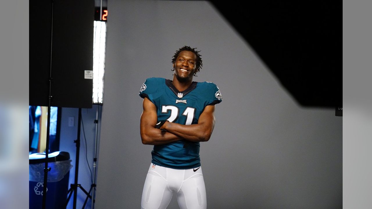 Philadelphia Eagles cut loose CB Leodis McKelvin 